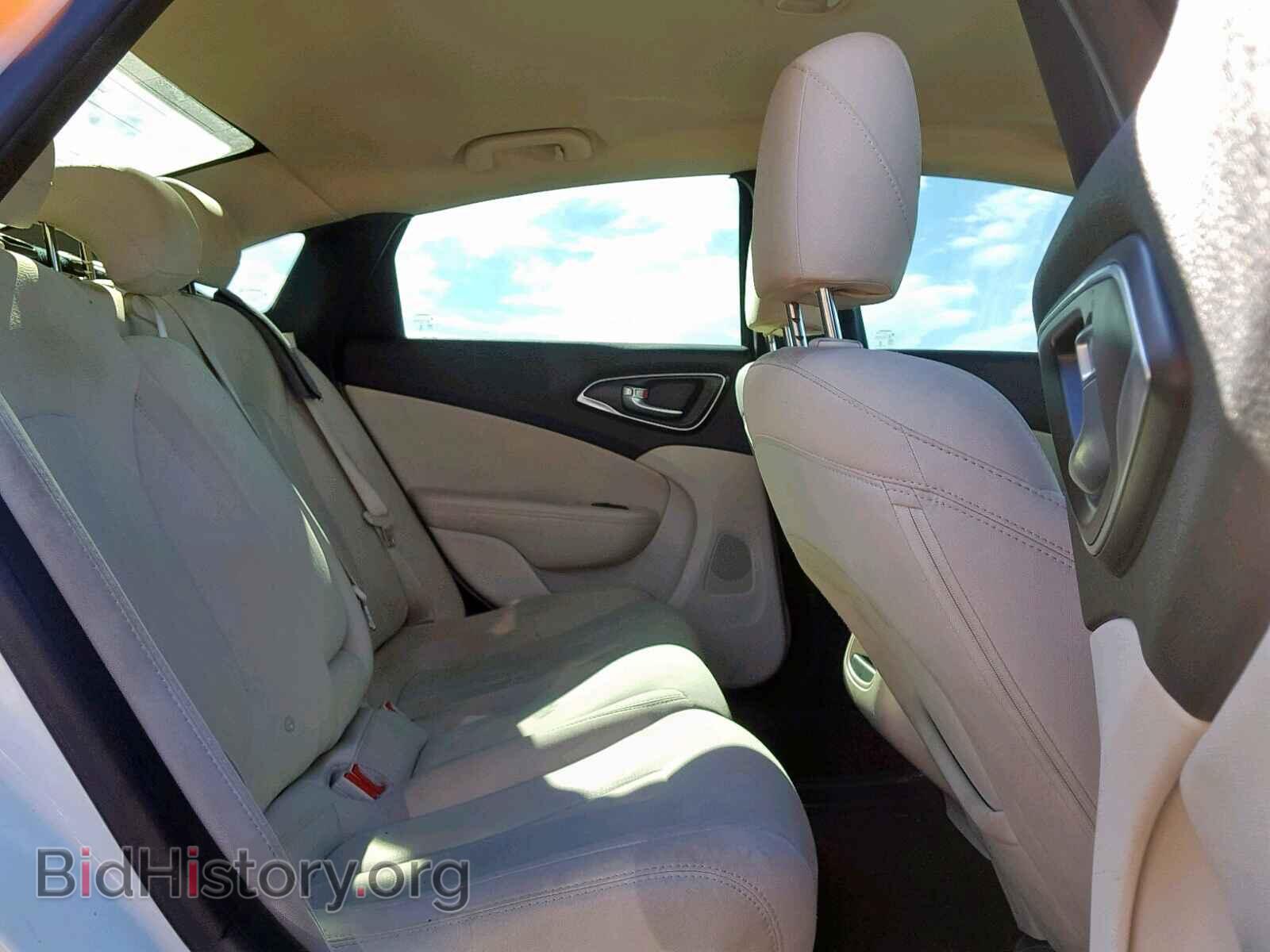 2016 CHRYSLER 200 - VIN: 1C3CCCAB0GN136667 - Photo 6