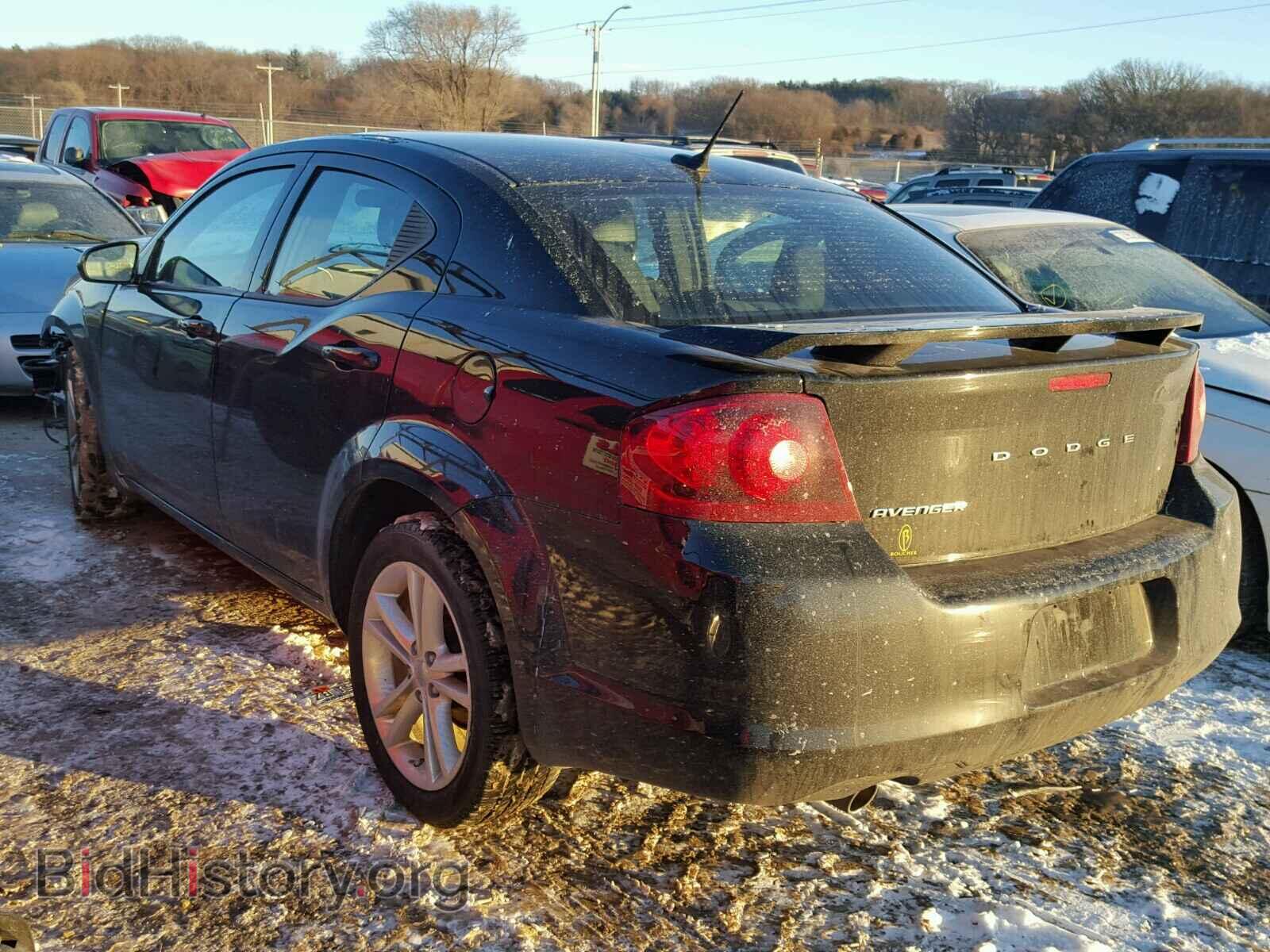 2011 DODGE AVENGER - VIN: 1B3BD1FG2BN593584 - Фото 3