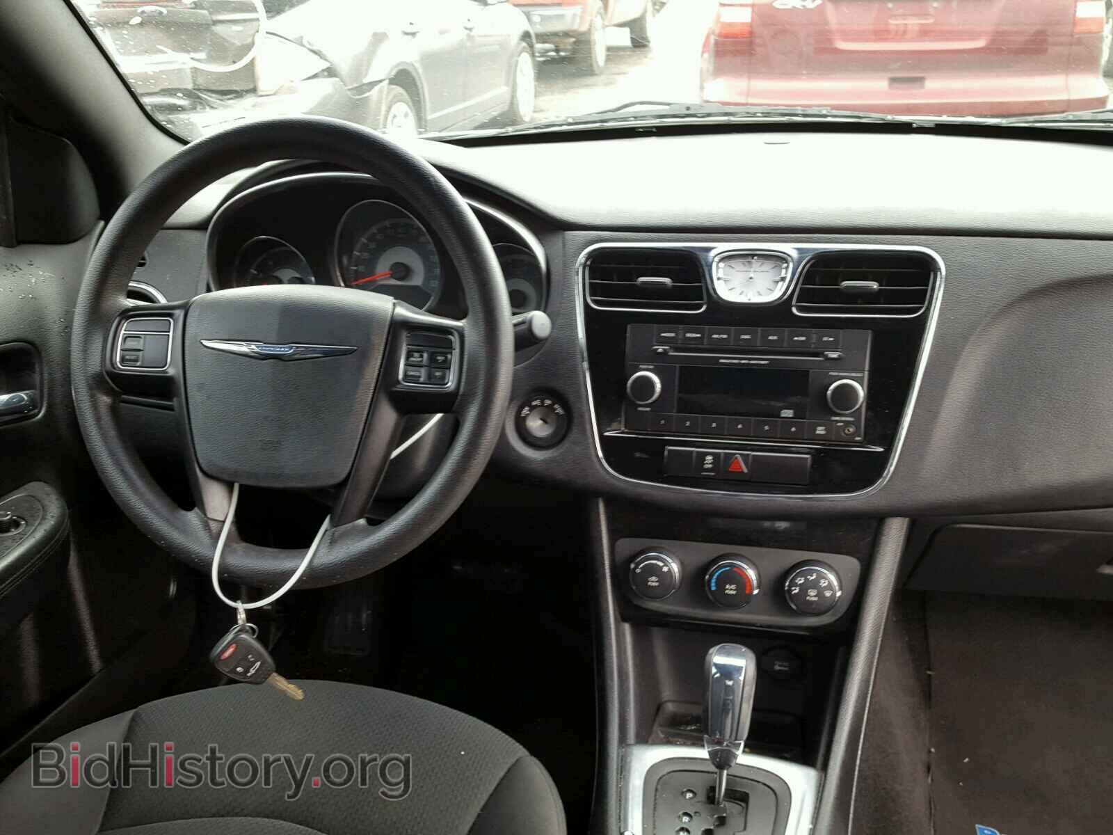 2012 CHRYSLER 200 - VIN: 1C3CCBAB1CN155829 - Фото 9