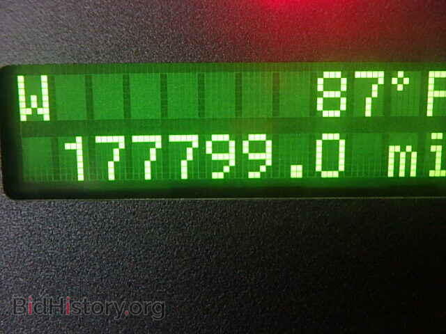 2006 FORD EXPLORER - VIN: 1FMEU73E06UB02745 - Фото 8