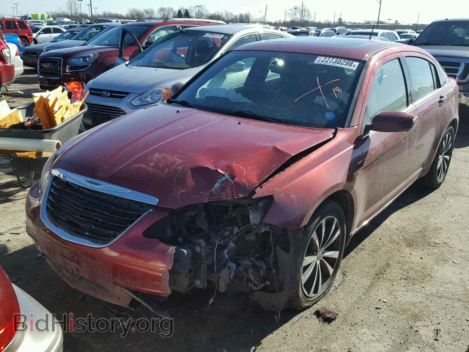 2014 CHRYSLER 200 - VIN: 1C3CCBBBXEN197806 - Фото 2