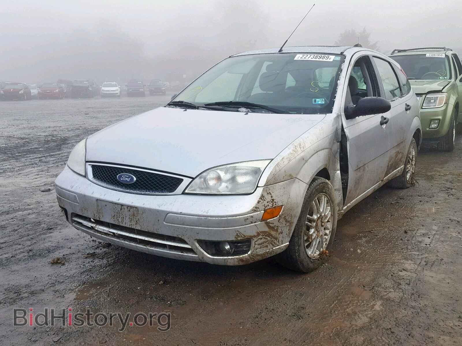 2007 FORD FOCUS - VIN: 1FAFP37N07W211804 - Фото 2
