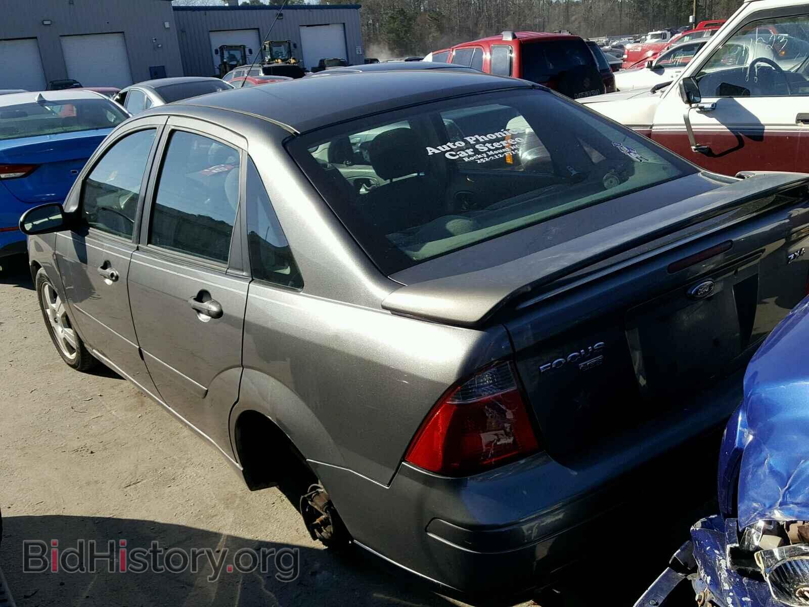 2005 FORD FOCUS - VIN: 1FAFP34N15W306583 - Фото 3