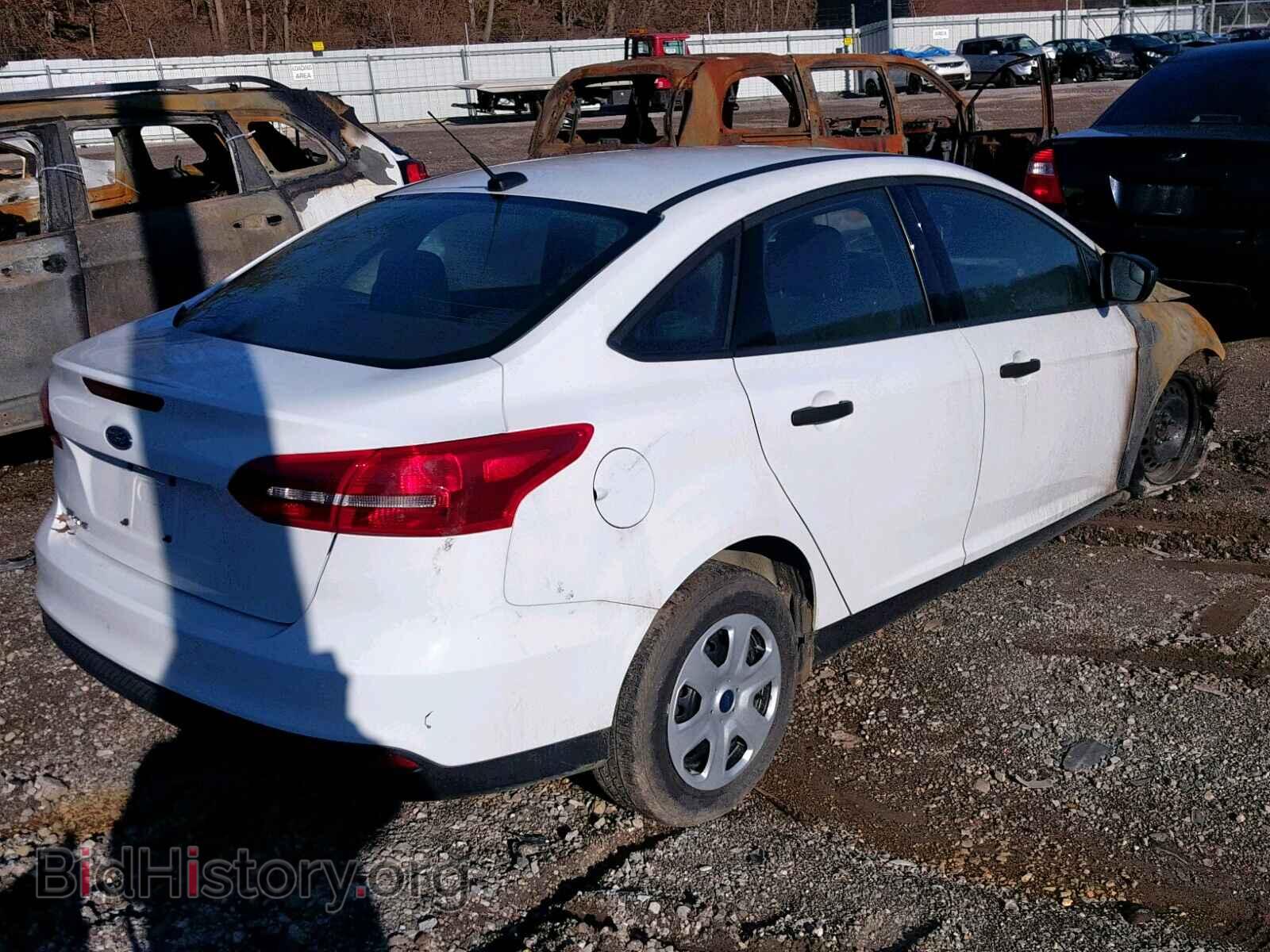 2017 FORD FOCUS - VIN: 1FADP3E27HL313006 - Photo 4