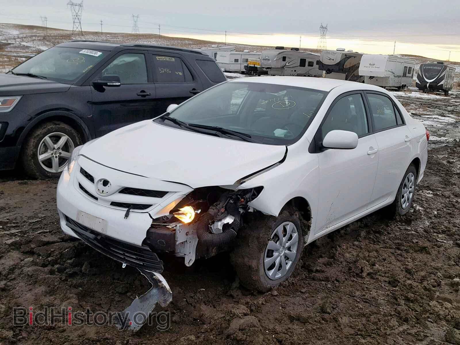 2011 TOYOTA COROLLA BA - VIN: 2T1BU4EE5BC672427 - Фото 2