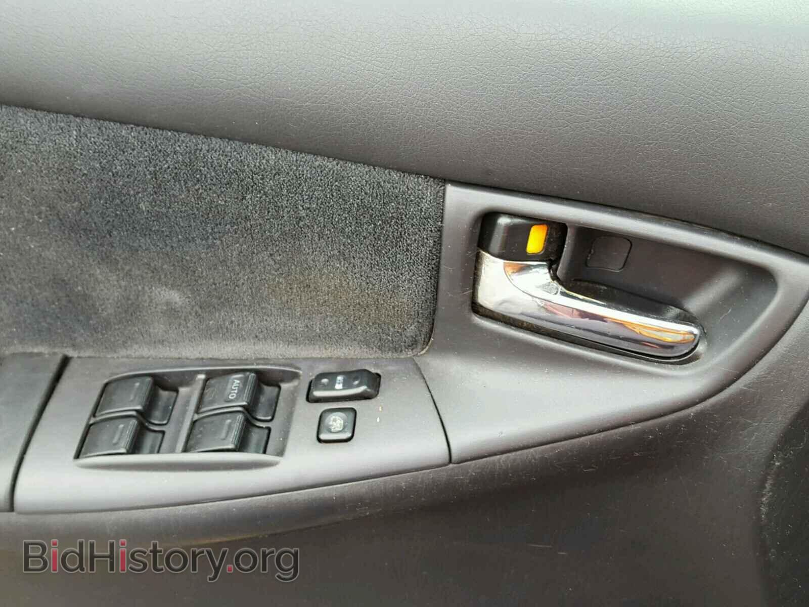 2003 TOYOTA COROLLA - VIN: 2T1BR32E73C106173 - Фото 9