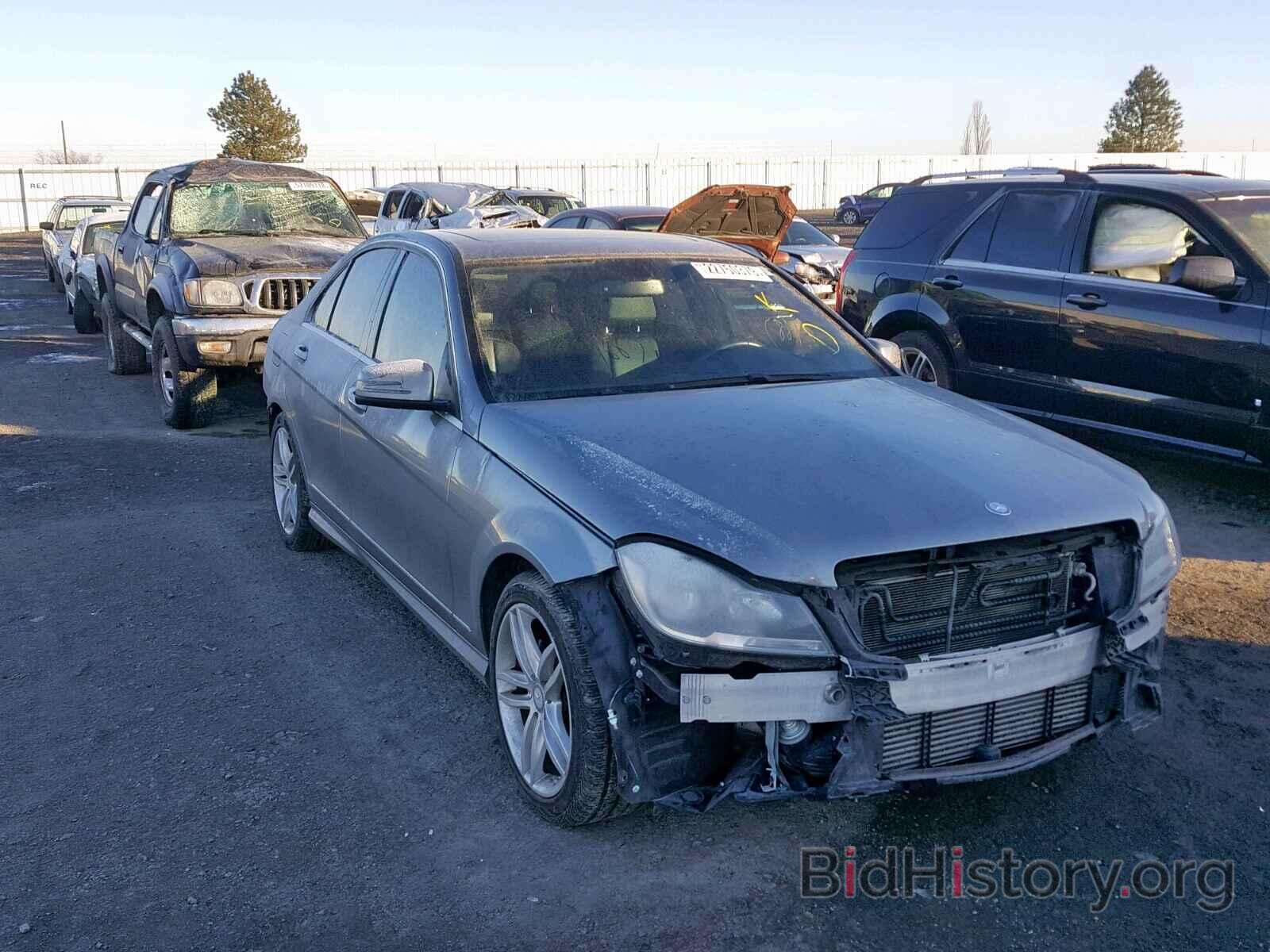 Photo WDDGF4HB1DA872218 - MERCEDES-BENZ C 250 2013