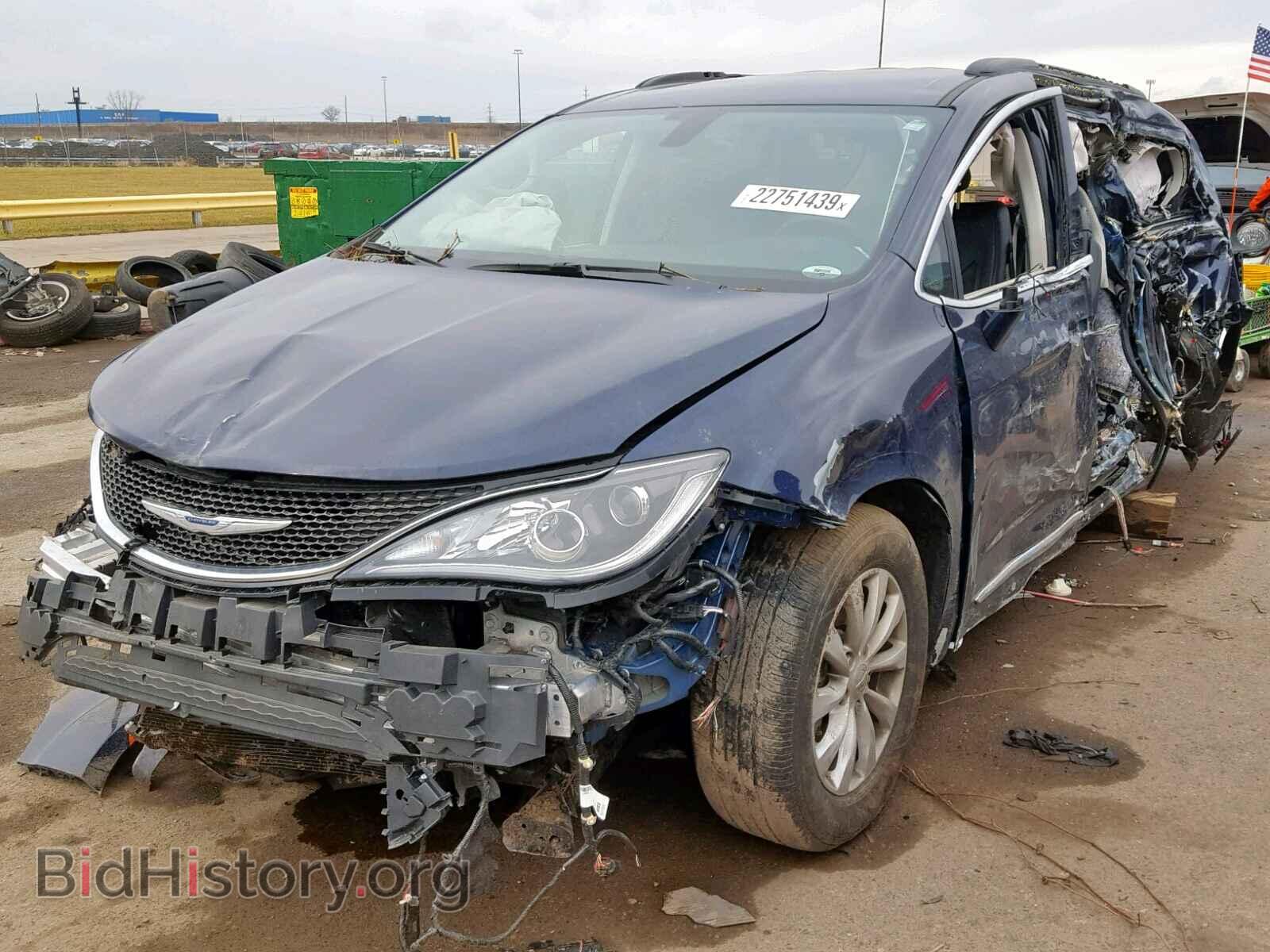 2017 CHRYSLER PACIFICA T - VIN: 2C4RC1BG5HR770355 - Photo 2
