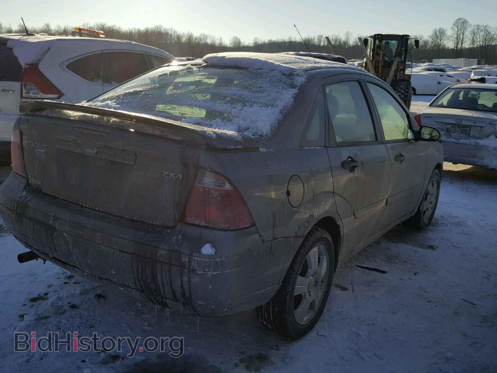 2006 FORD FOCUS - VIN: 1FAHP34N16W132170 - Фото 4
