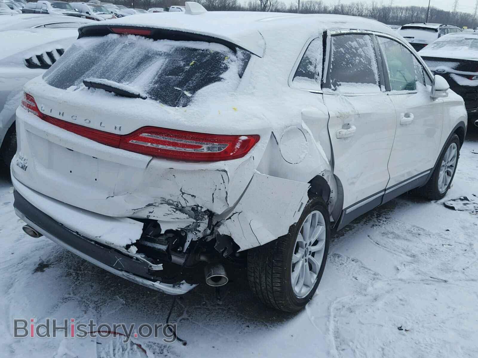 2017 LINCOLN MKC - VIN: 5LMCJ2C91HUL32641 - Photo 4