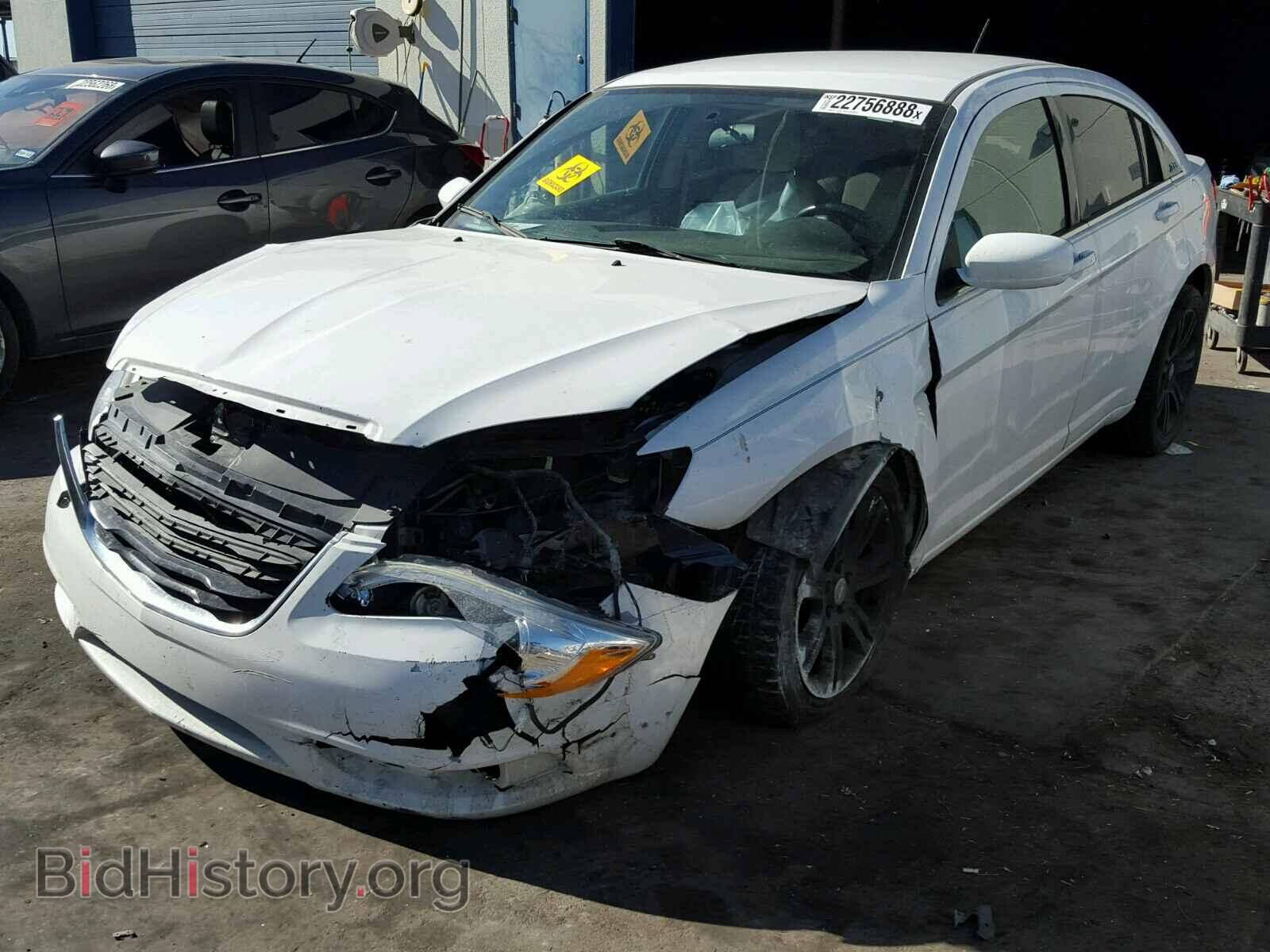 2012 CHRYSLER 200 - VIN: 1C3CCBBB0CN142827 - Фото 2
