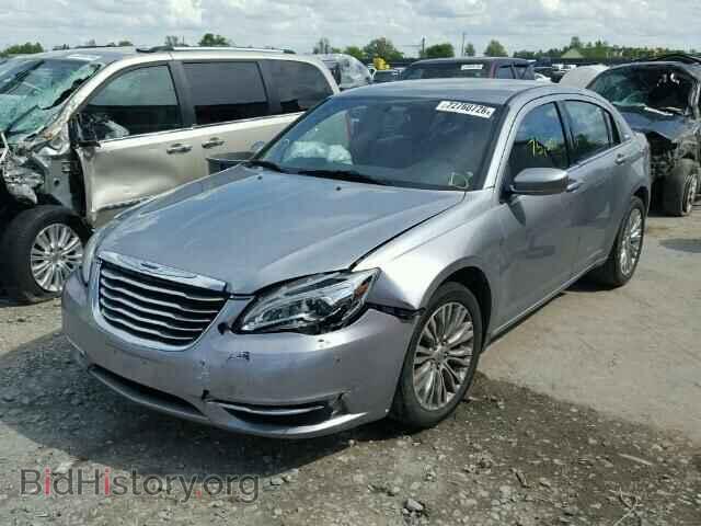 2013 CHRYSLER 200 - VIN: 1C3CCBAB3DN670882 - Фото 2