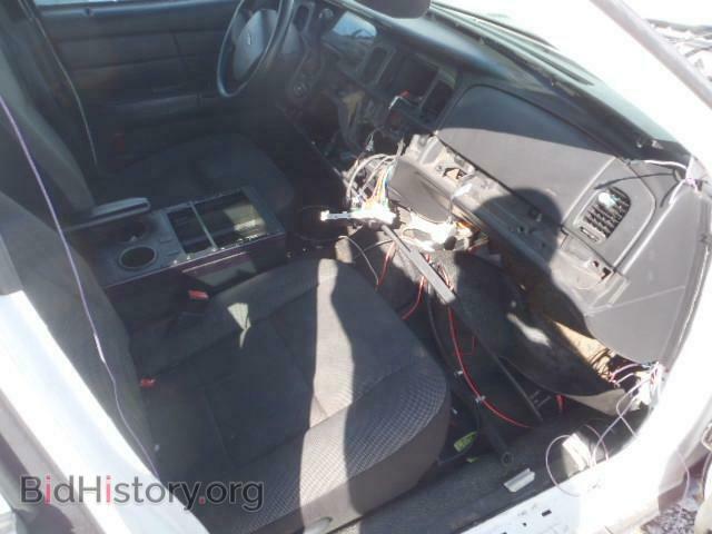 2006 FORD CROWN VIC - VIN: 2FAFP71W16X150555 - Фото 5