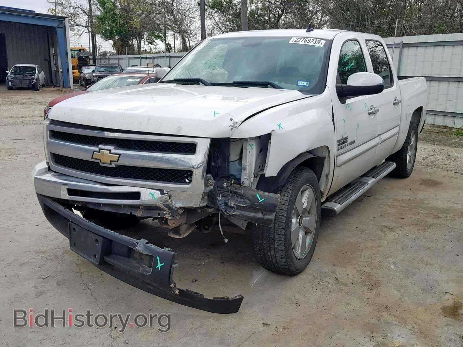 2011 CHEVROLET SILVERADO - VIN: 3GCPCSE04BG140920 - Фото 2