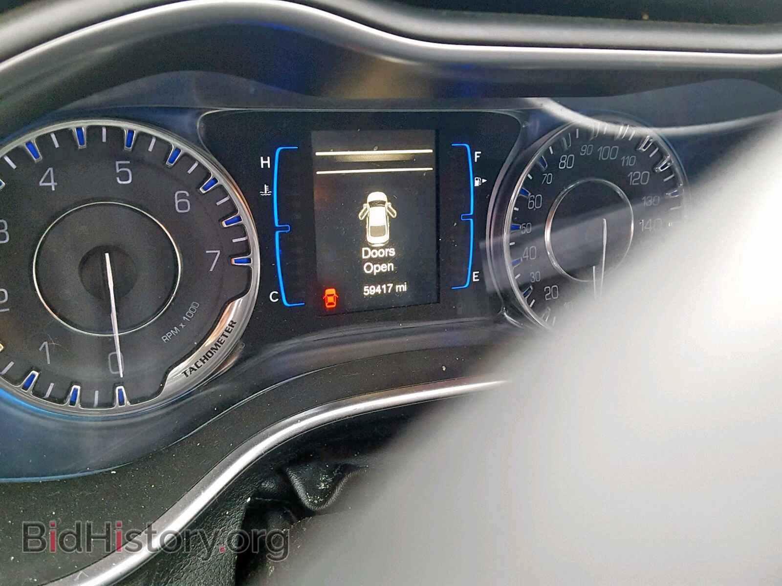 2016 CHRYSLER 200 - VIN: 1C3CCCAB3GN126487 - Фото 8