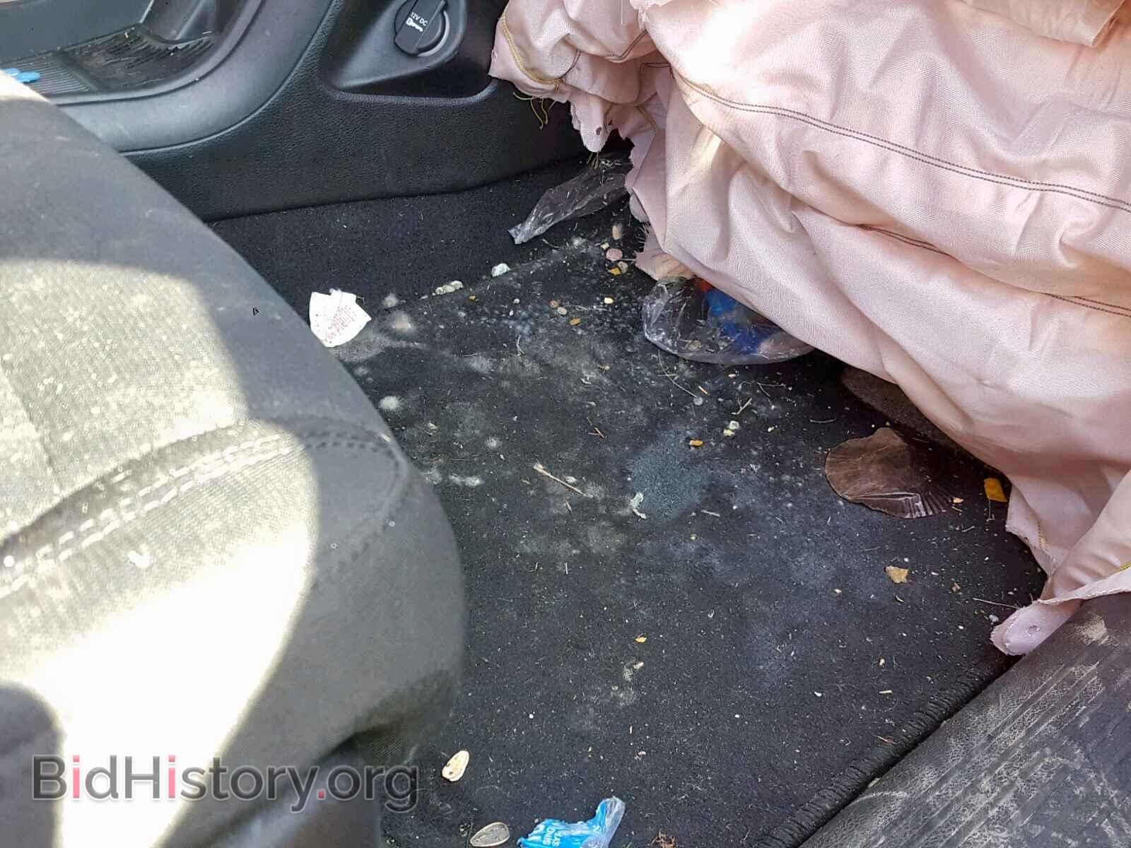 2016 CHRYSLER 200 - VIN: 1C3CCCAB3GN126487 - Фото 9