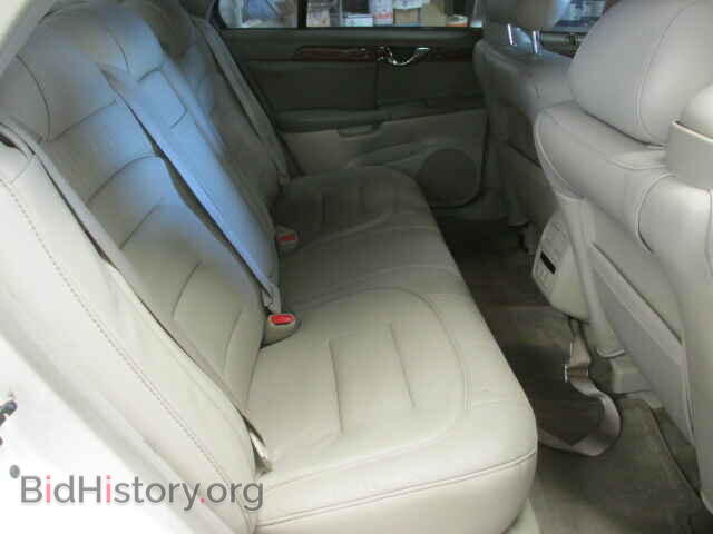 2002 CADILLAC DEVILLE - VIN: 1G6KD54Y62U217299 - Фото 6