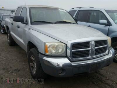 2005 Dodge DAKOTA Dakota QUA, silver — VIN 1D7HW48K25S226878, Copart
