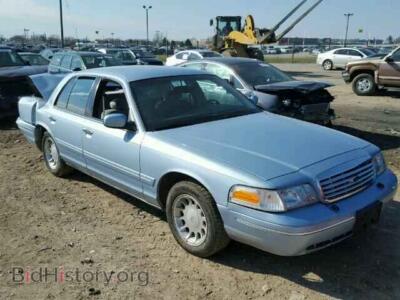 2000 Ford CROWN VIC Crown Vict, синий — VIN 2FAFP74W1YX120955, Copart