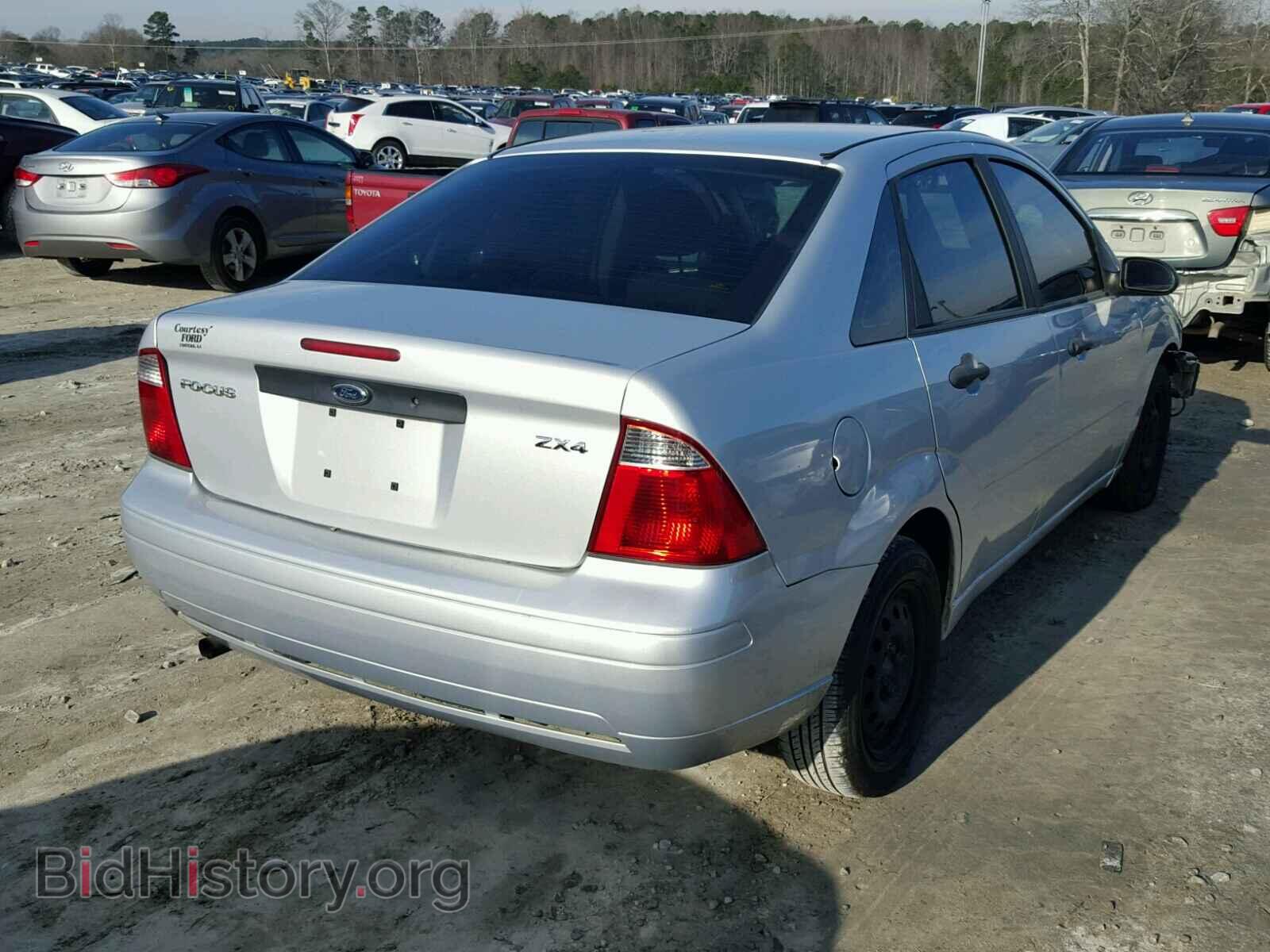 2006 FORD FOCUS - VIN: 1FAFP34N96W194830 - Фото 4