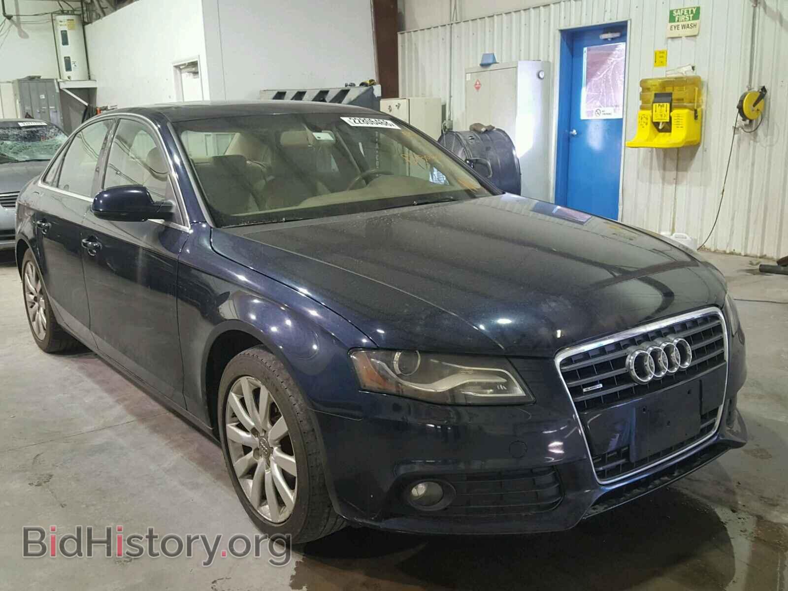 Фотография WAUFFAFL0AN041679 - AUDI A4 2010