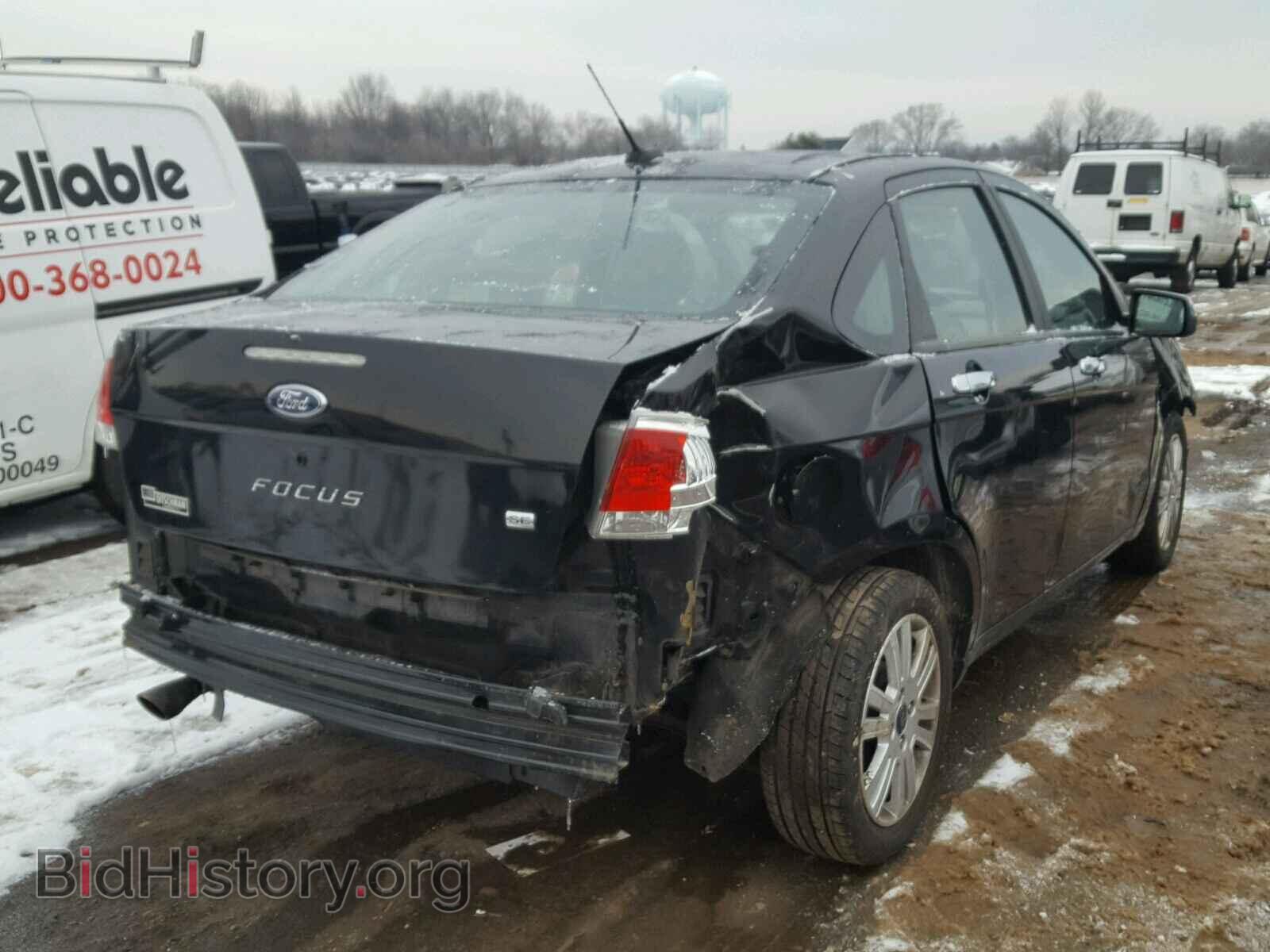 2008 FORD FOCUS - VIN: 1FAHP35N38W154656 - Photo 4