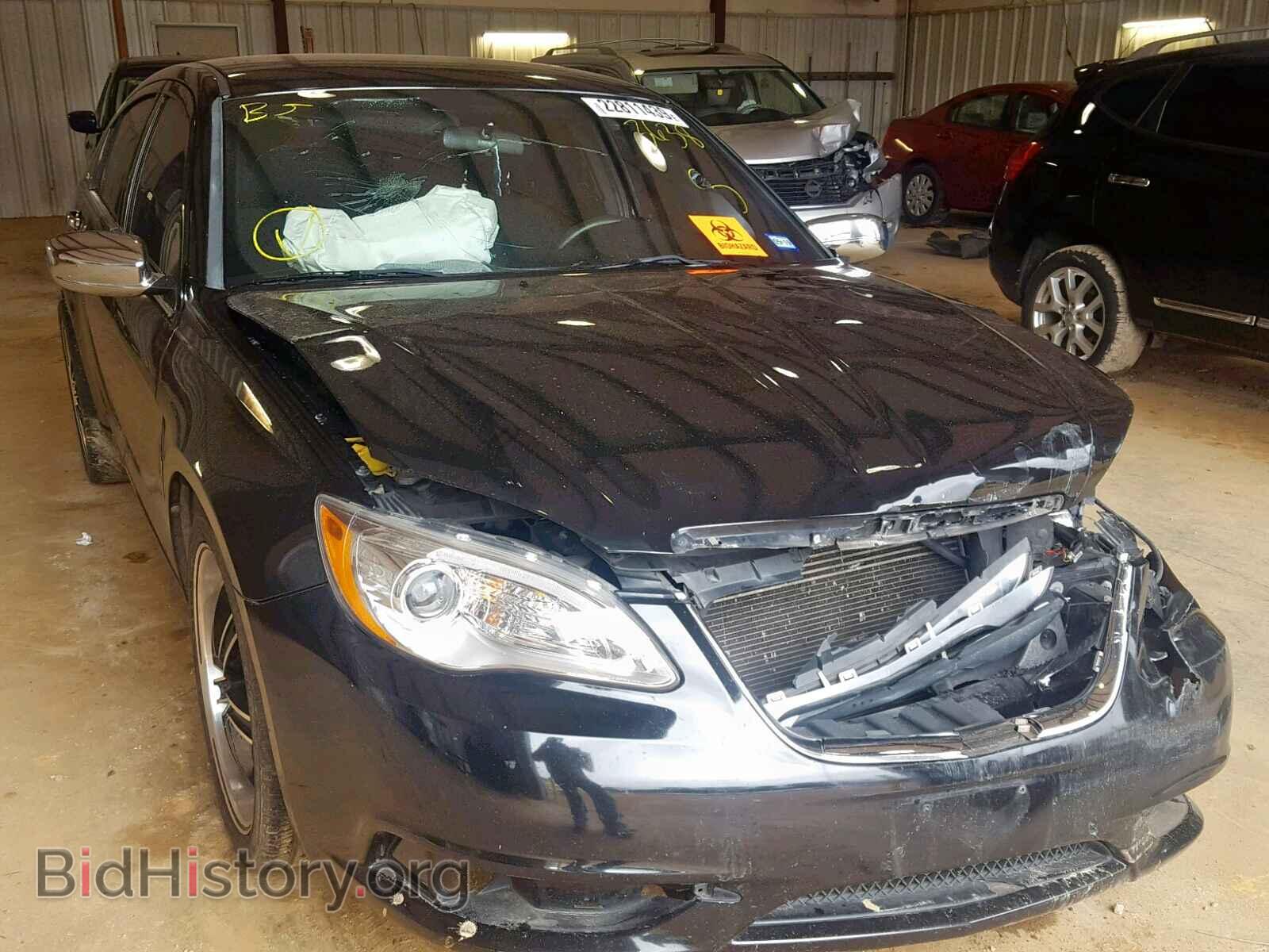 Фотография  - CHRYSLER 200 2012