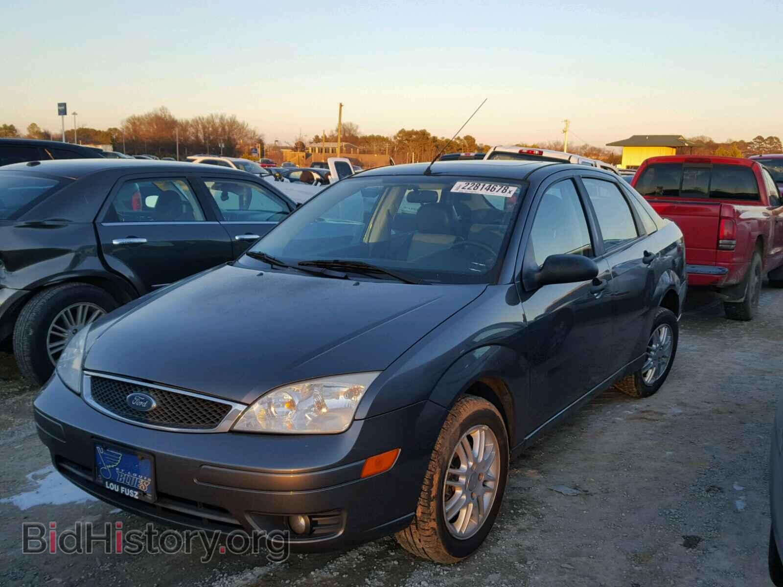 2007 FORD FOCUS - VIN: 1FAHP34N17W326621 - Photo 2