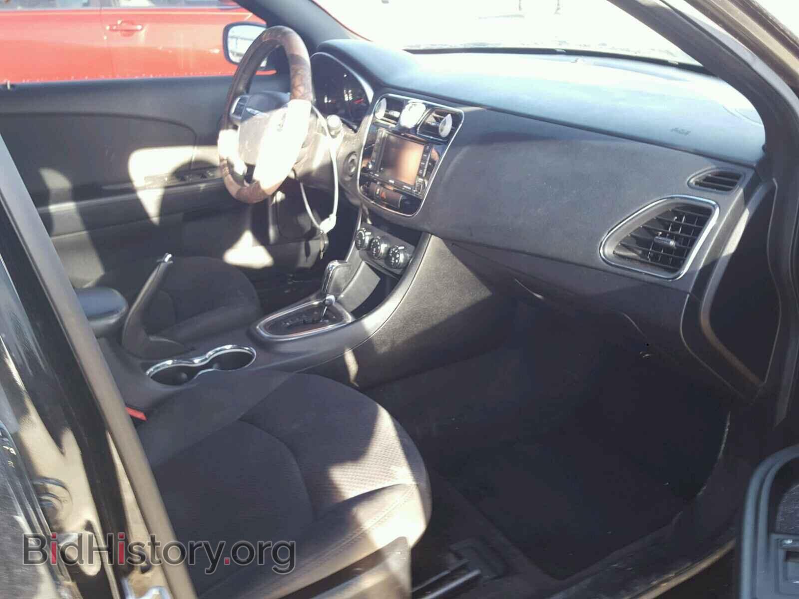 2012 CHRYSLER 200 - VIN: 1C3CCBBG2CN283023 - Фото 5