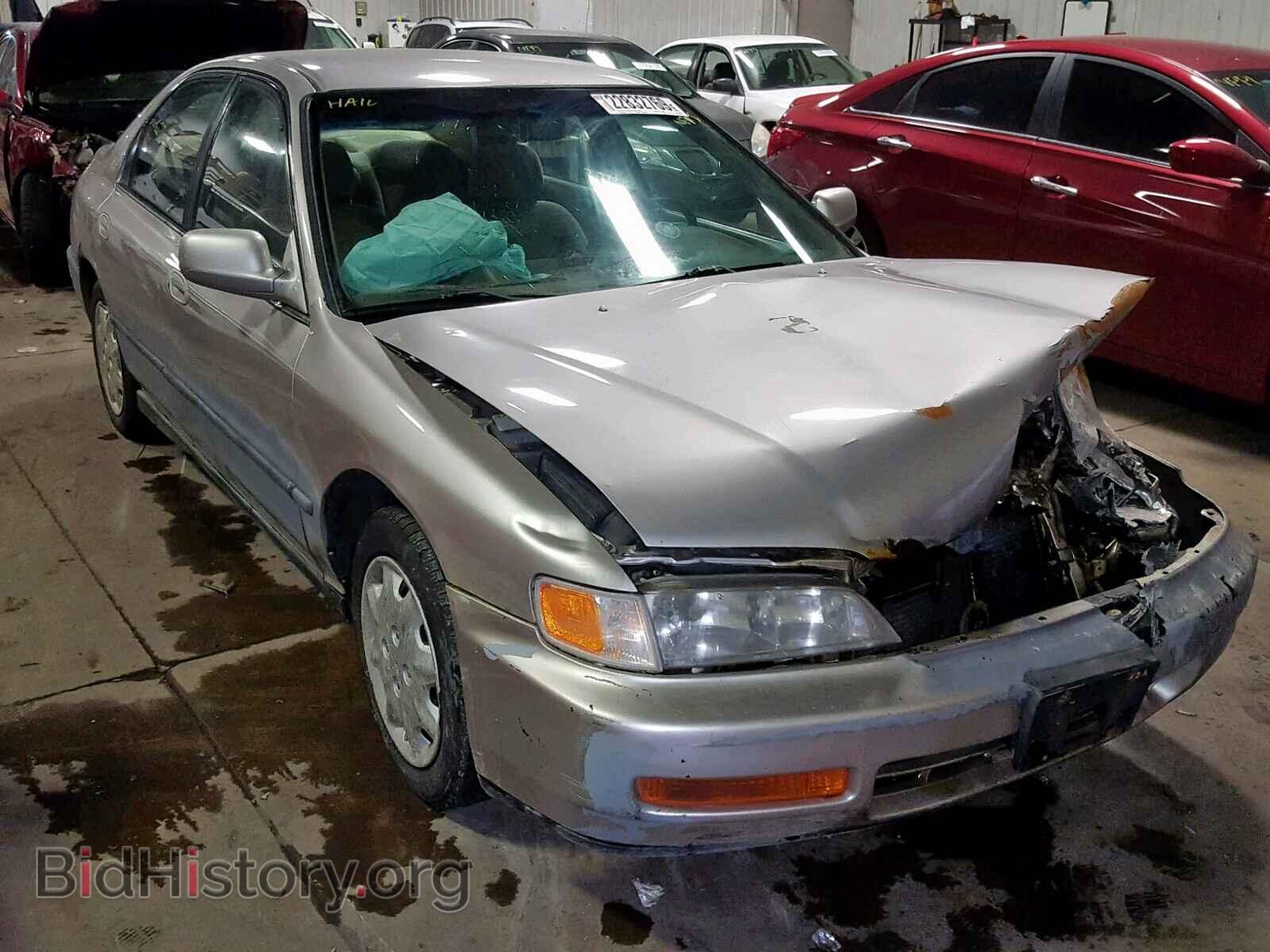 Photo 1HGCD563XTA239149 - HONDA ACCORD LX 1996