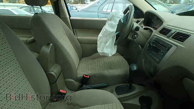 2005 FORD FOCUS - VIN: 1FAFP34N85W258516 - Photo 5