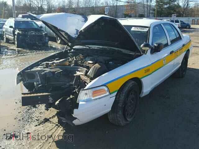 2011 FORD CROWN VIC - VIN: 2FABP7BV0BX180841 - Фото 2