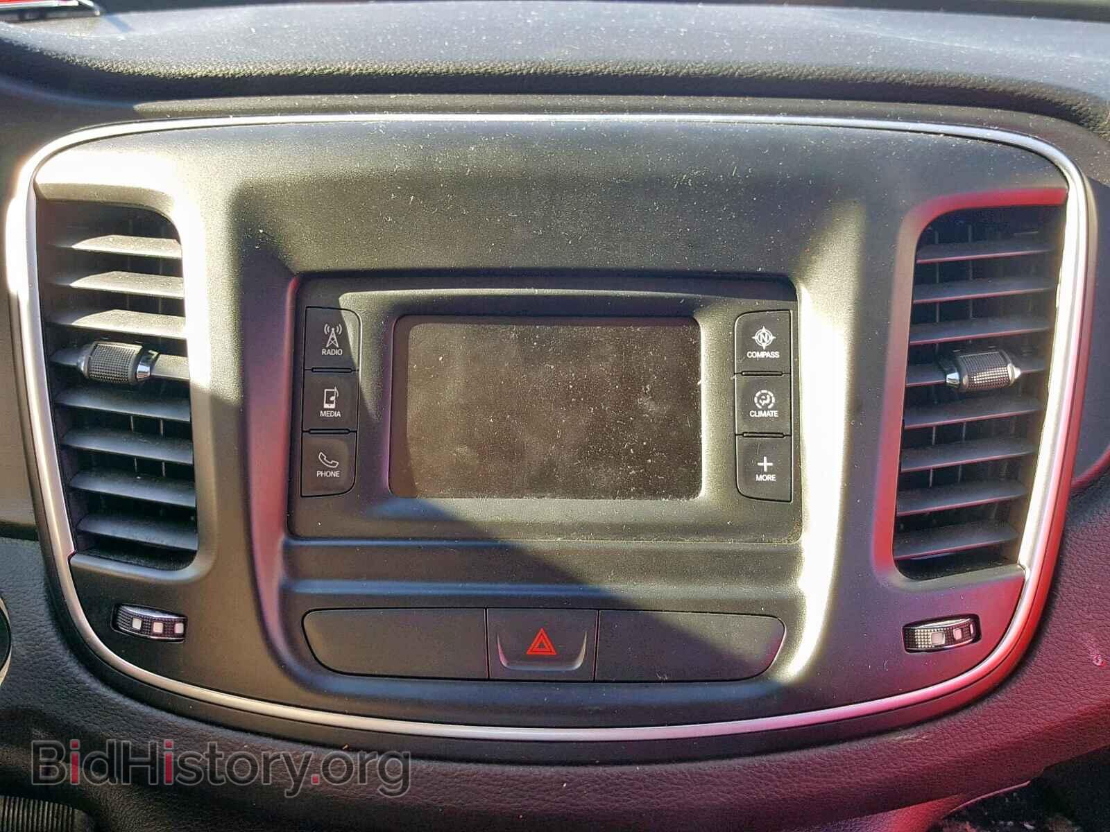 2016 CHRYSLER 200 - VIN: 1C3CCCAB4GN165363 - Photo 9