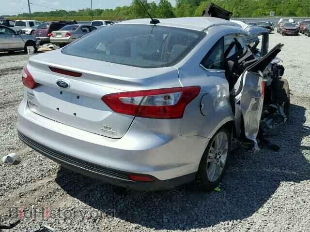2012 FORD FOCUS - VIN: 1FAHP3H27CL454292 - Photo 4