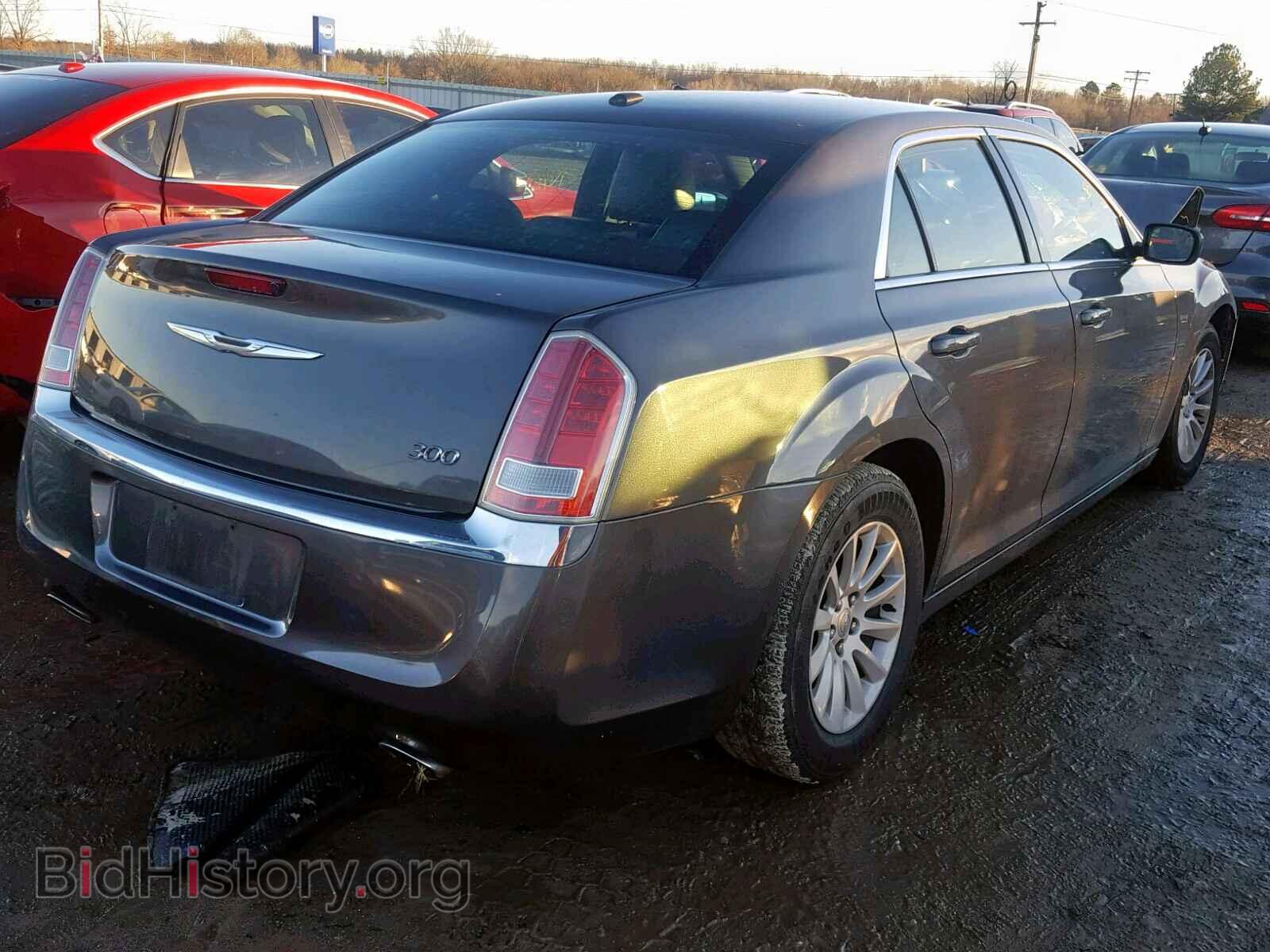 2014 CHRYSLER 300 - VIN: 2C3CCAAG4EH117626 - Фото 4
