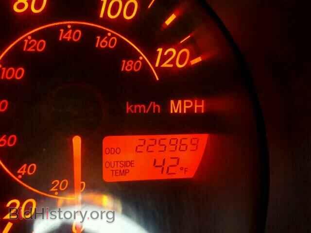 2003 TOYOTA COROLLA - VIN: 2T1KR32E73C128741 - Фото 8