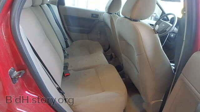 2011 FORD FOCUS - VIN: 1FAHP3EN3BW110700 - Photo 6