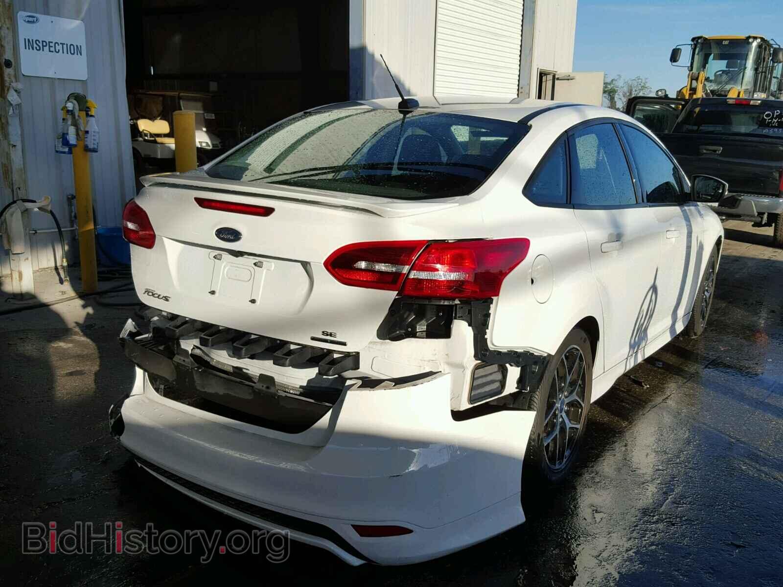 2016 FORD FOCUS - VIN: 1FADP3F24GL376884 - Photo 4