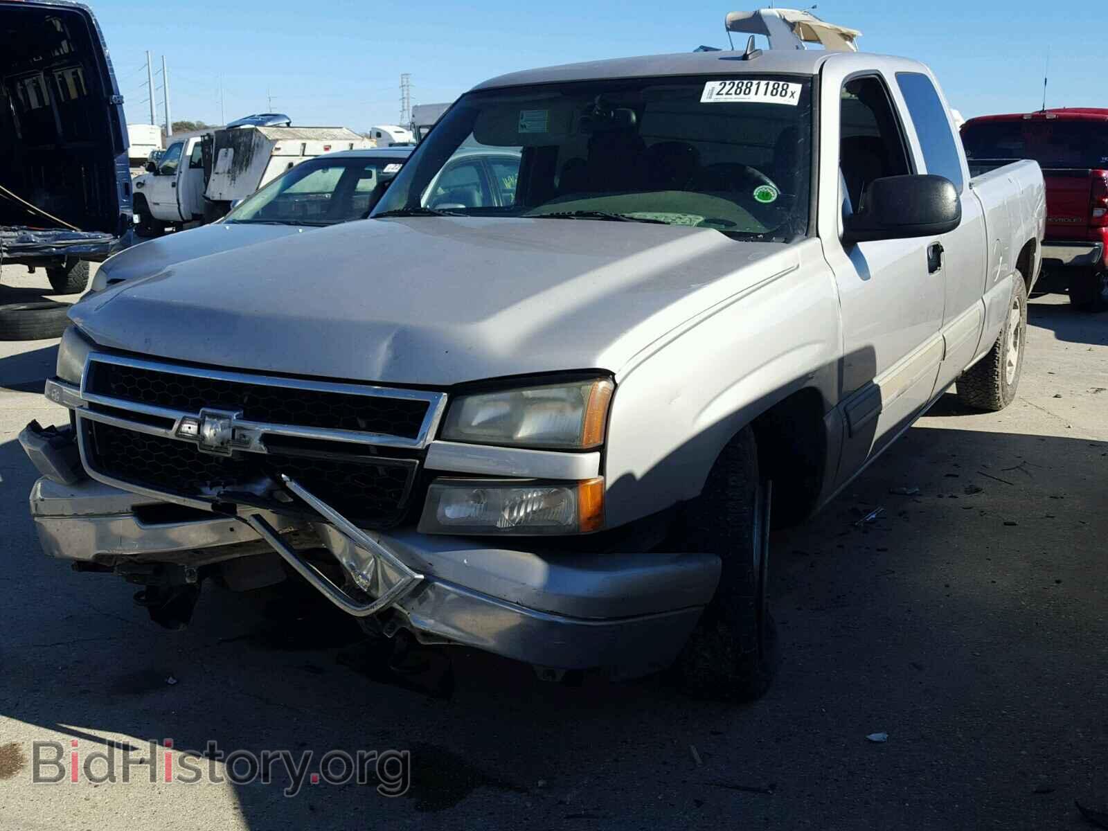 2006 CHEVROLET SILVERADO - VIN: 2GCEC19T161100623 - Фото 2
