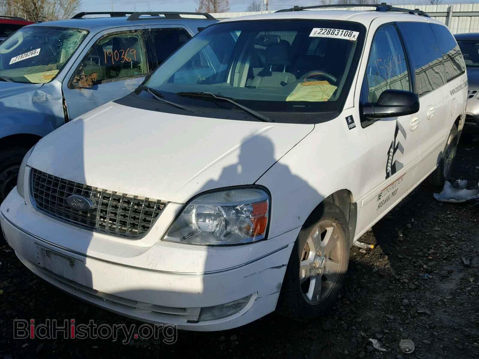2005 FORD FREESTAR - VIN: 2FMDA52255BA87082 - Фото 2