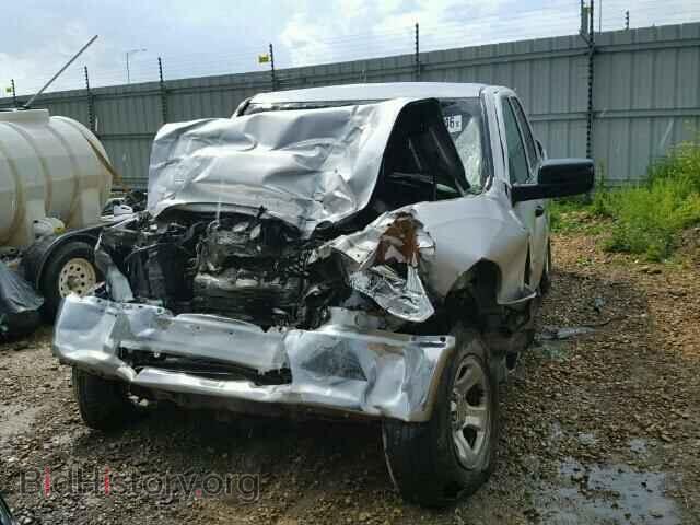 2012 DODGE RAM 1500 - VIN: 1C6RD7KPXCS216792 - Фото 2