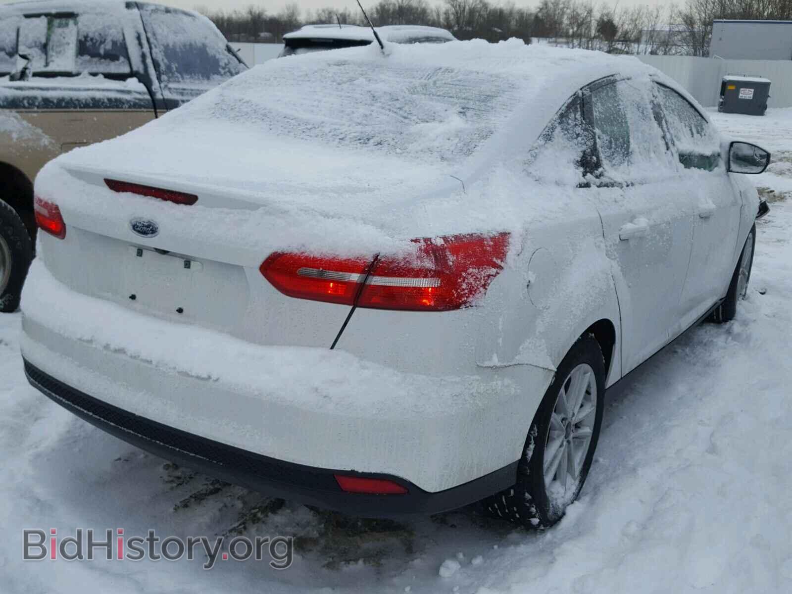 2017 FORD FOCUS - VIN: 1FADP3F22HL328088 - Photo 4