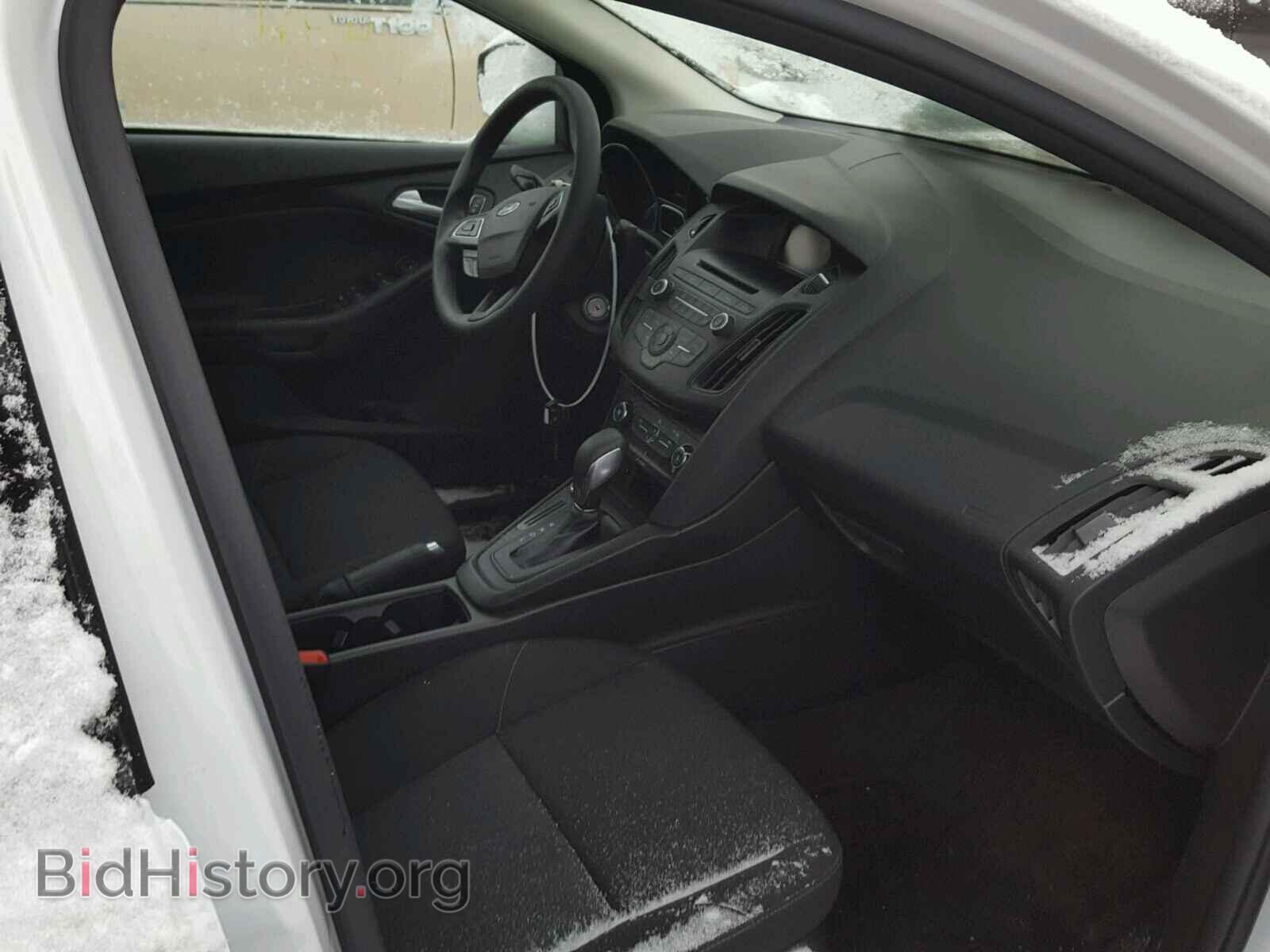2017 FORD FOCUS - VIN: 1FADP3F22HL328088 - Photo 5