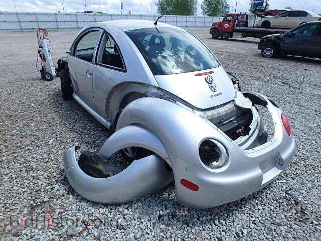 2000 VOLKSWAGEN BEETLE - VIN: 3VWCC21C4YM482759 - Фото 3