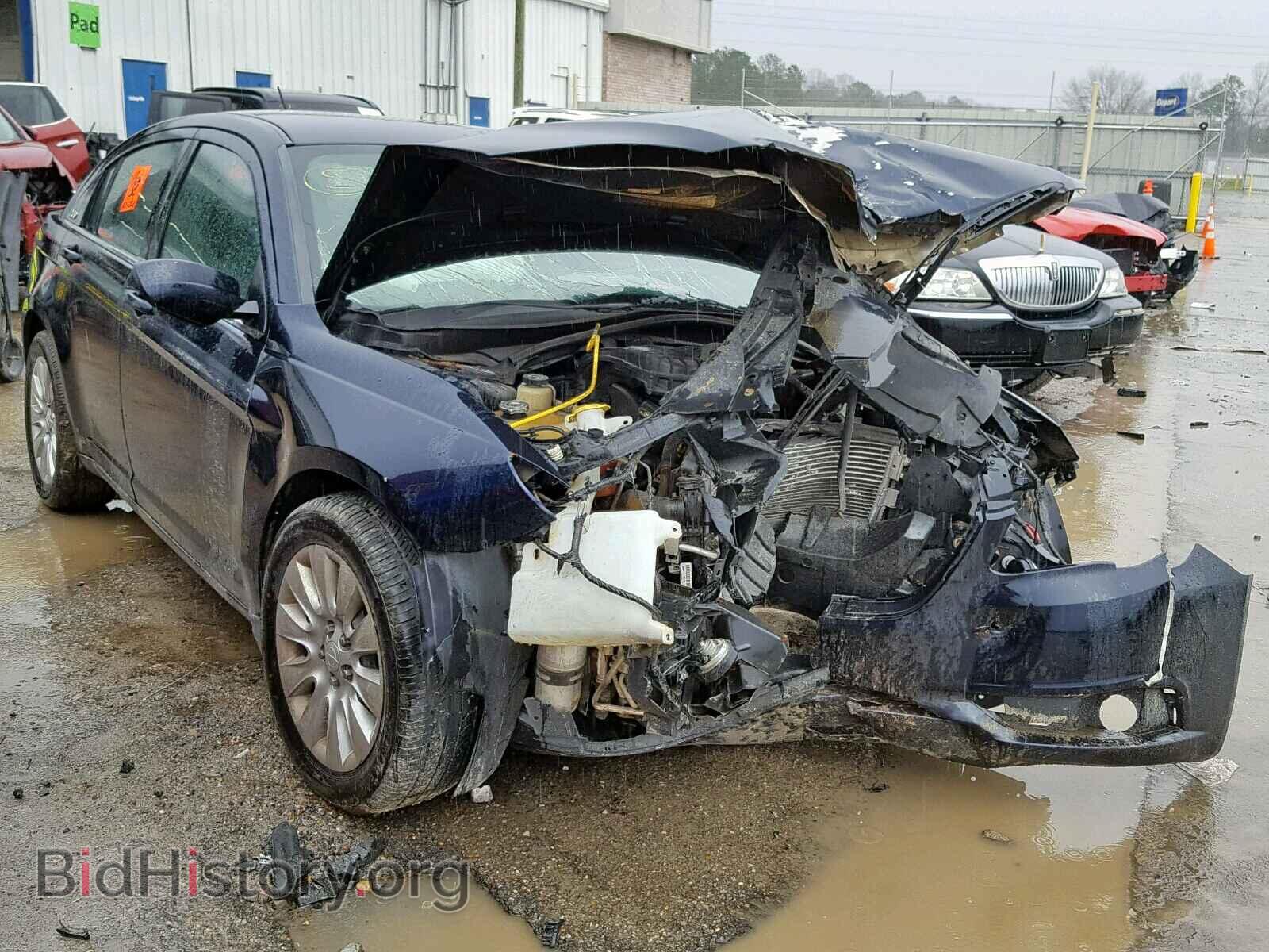 Фотография  - CHRYSLER 200 2012
