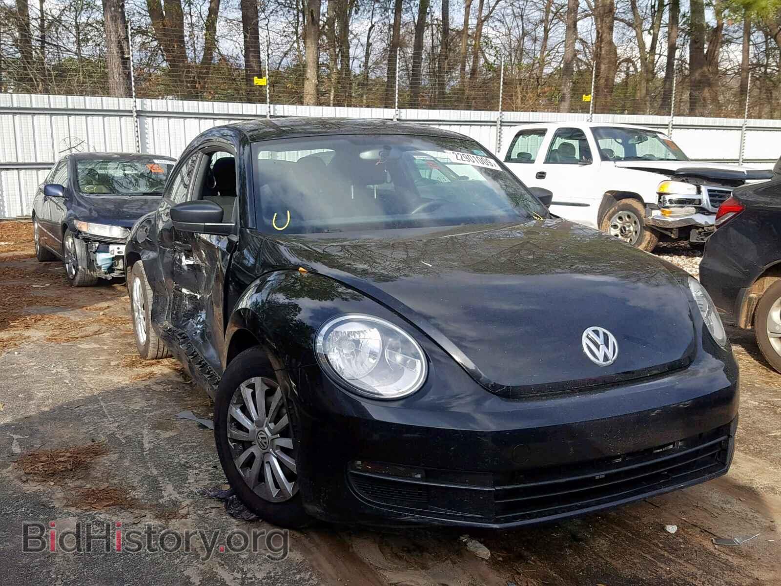 Фотография 3VWFP7AT6CM624696 - VOLKSWAGEN BEETLE 2012