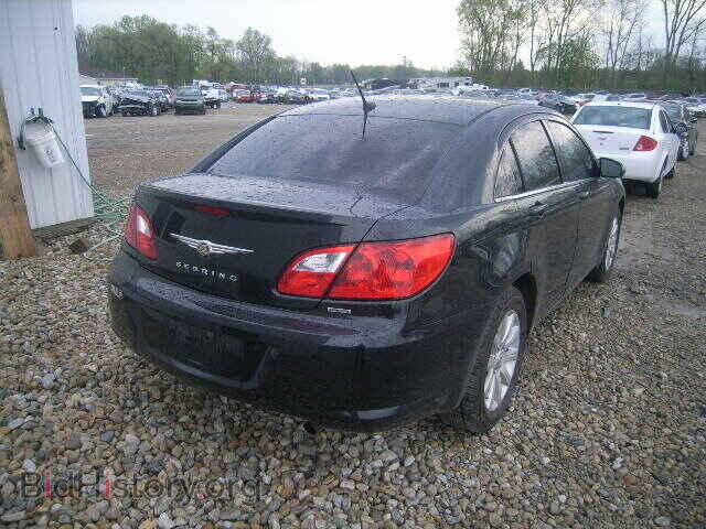 2010 CHRYSLER SEBRING - VIN: 1C3CC5FB0AN222685 - Фото 4