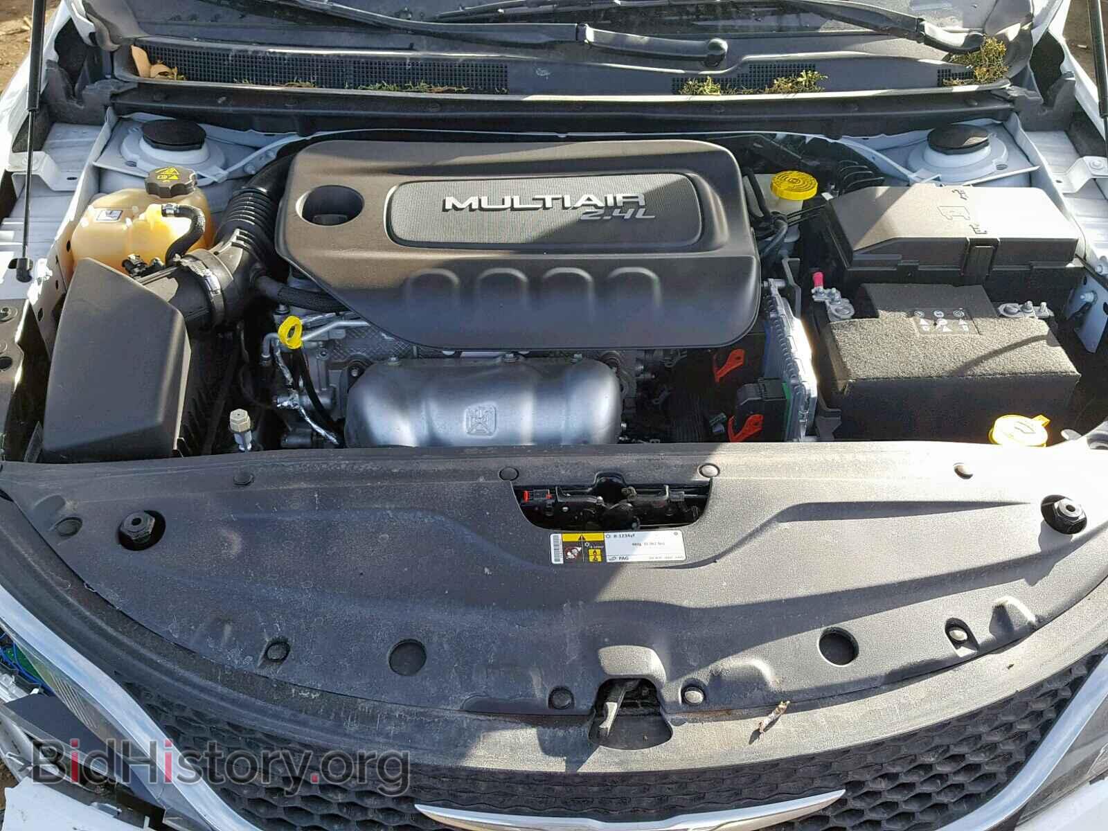 2016 CHRYSLER 200 - VIN: 1C3CCCAB1GN178250 - Фото 7