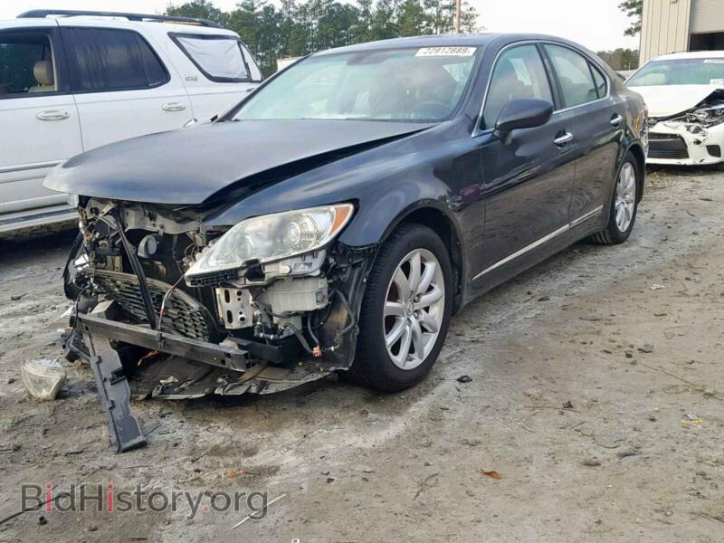 2007 Lexus LS460 (VIN JTHBL46F675028643) — photo 2 of 10