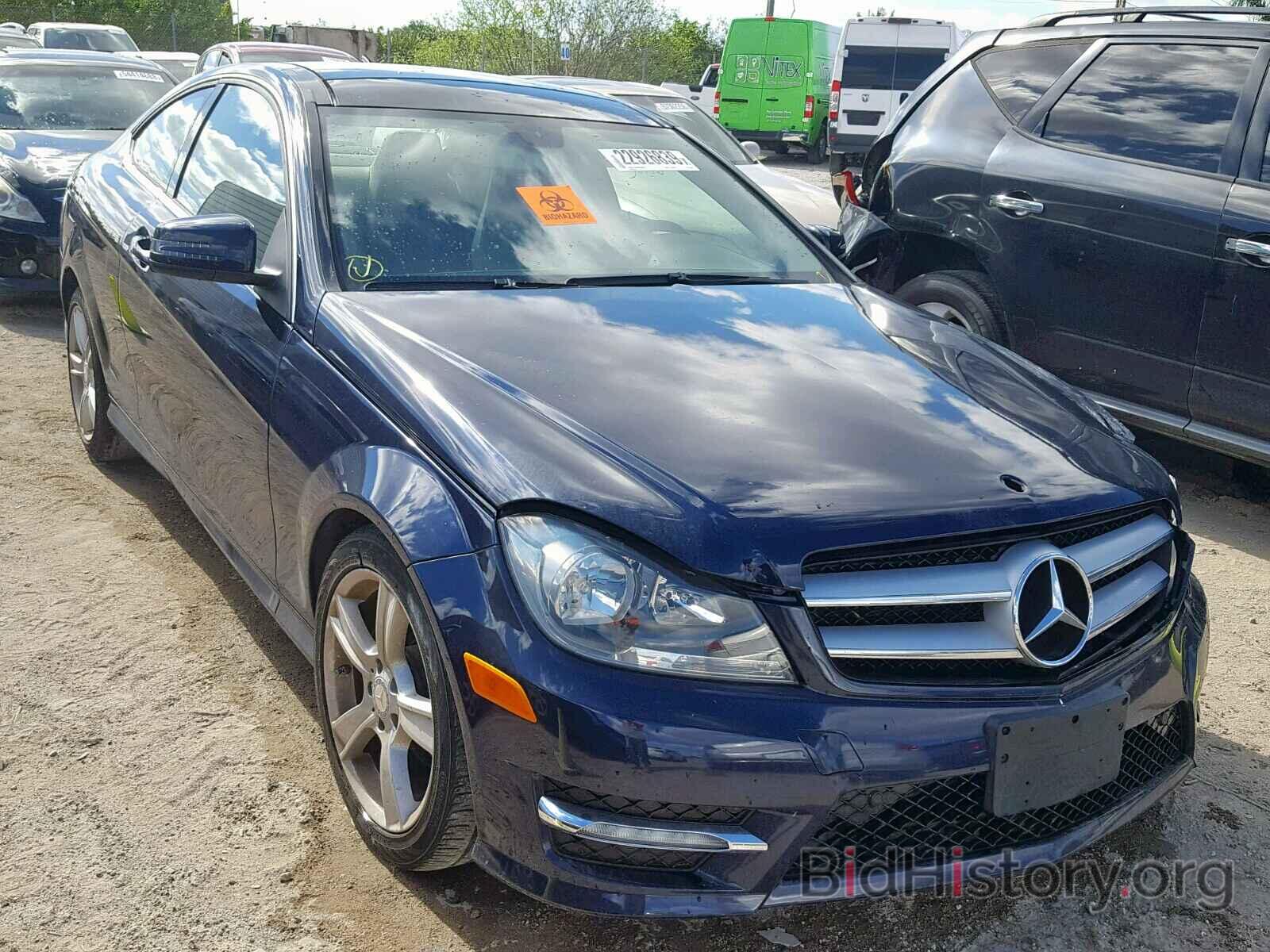 Photo WDDGJ4HB0DG006568 - MERCEDES-BENZ C 250 2013